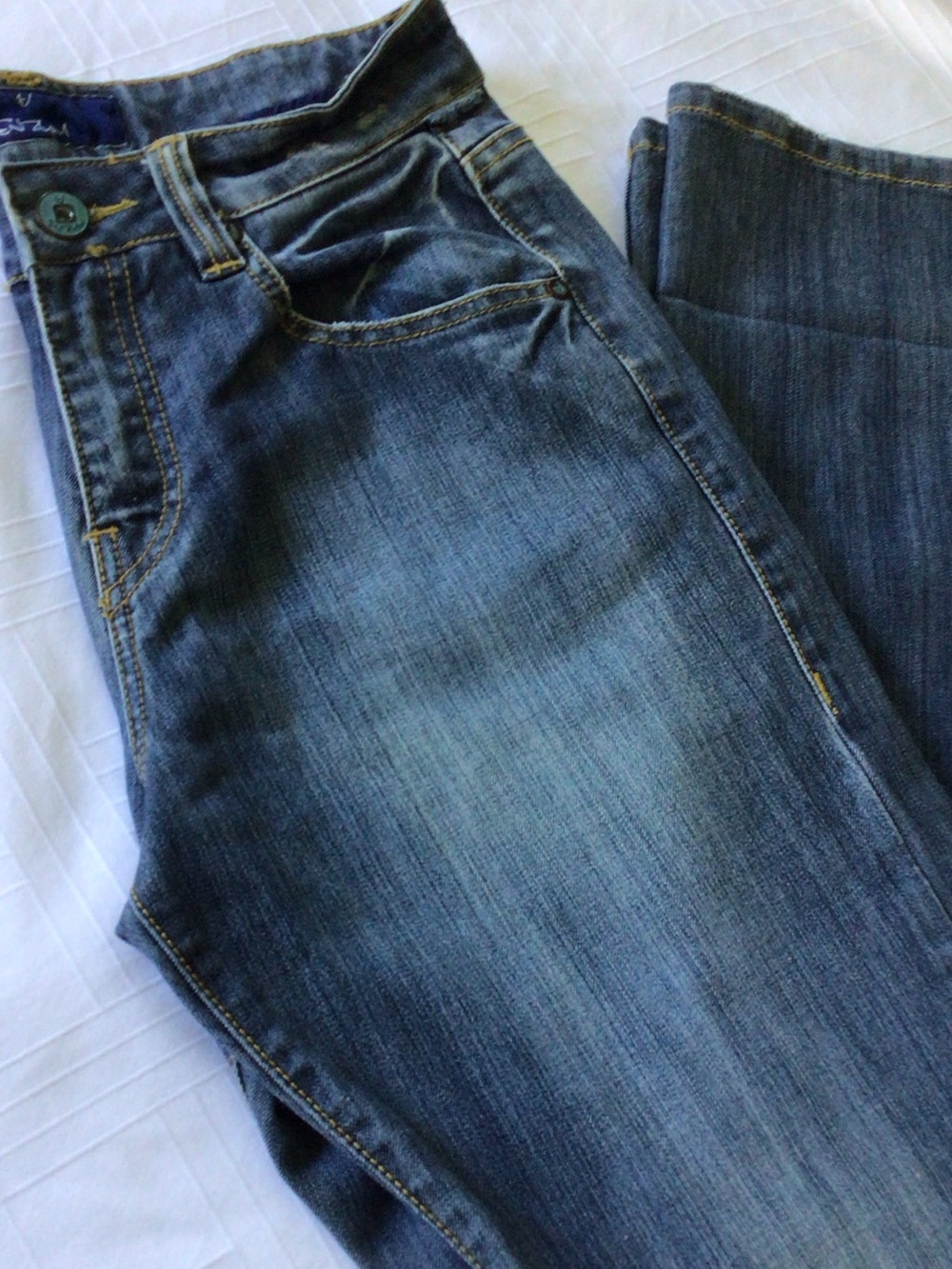 Women’s Enzymes Boutique Straight Leg Jeans in Classic Blue Fading 10